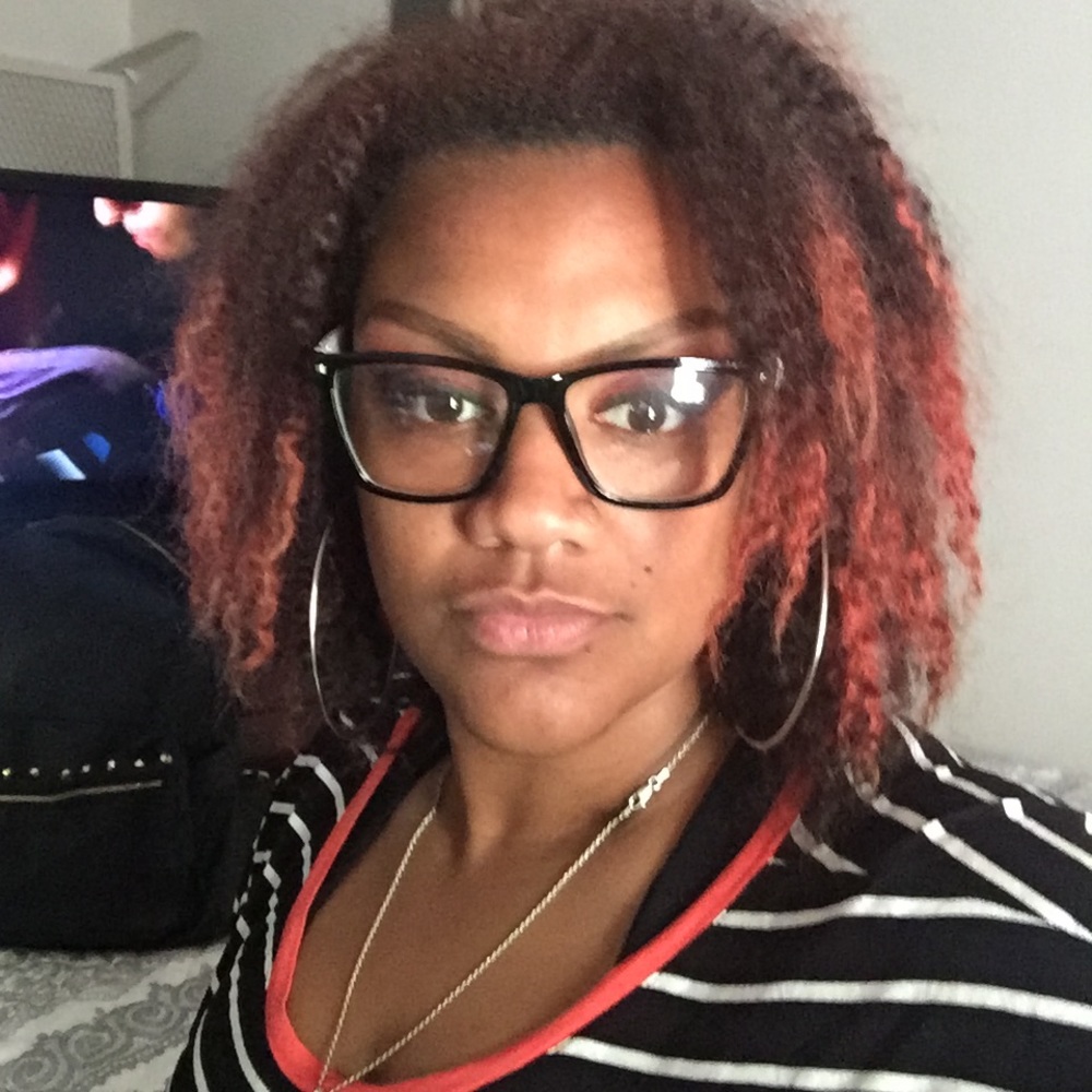 Meet your Posher, Dikeeshea